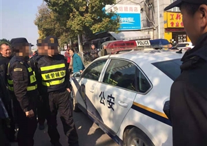 菜場小偷大膽作案  宗保特保英勇擒拿 —周浦市容項目抓獲小偷