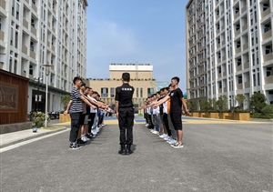 宗保隊員組織瑪雅海灘水上公園工作人員崗前培訓(xùn)