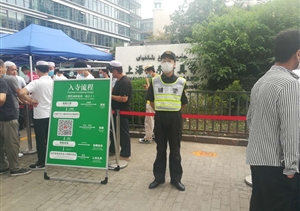 保障宗教場(chǎng)所有序開放--宗保洋涇輔警項(xiàng)目隊(duì)員保障浦東清真寺有序