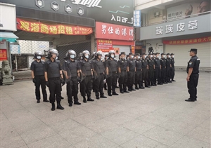 統(tǒng)一整治  營造和諧環(huán)境——宗?；菽鲜腥蓓?xiàng)目拆違臨保