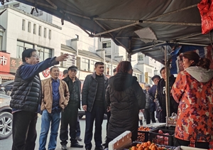 整治騎路市場 營造有序環(huán)境—宗保公司駐高新區(qū)項目配合高新區(qū)管委