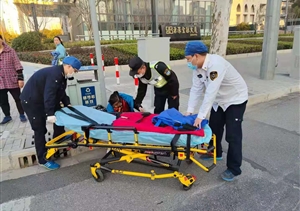 助人為樂(lè)展風(fēng)采系列—近期公司涌現(xiàn)3起助人為樂(lè)好人好事