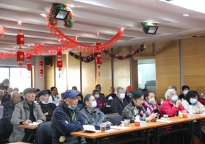 宗保公司到周浦鎮(zhèn)老年活動(dòng)中心匯報(bào)公司發(fā)展情況