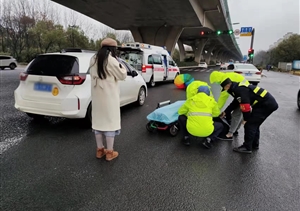 助人為樂展風(fēng)采系列—近期（2022.218））公司涌現(xiàn)3起助人為樂好人