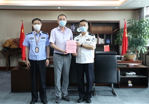 不懼風(fēng)險抗疫情 擔(dān)當(dāng)作為獲贊揚—宗保公司收到周東派出所的表揚信