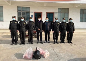 崇明區(qū)堡鎮(zhèn)生態(tài)保護和市容環(huán)境事務(wù)所領(lǐng)導(dǎo)慰問宗保公司員工